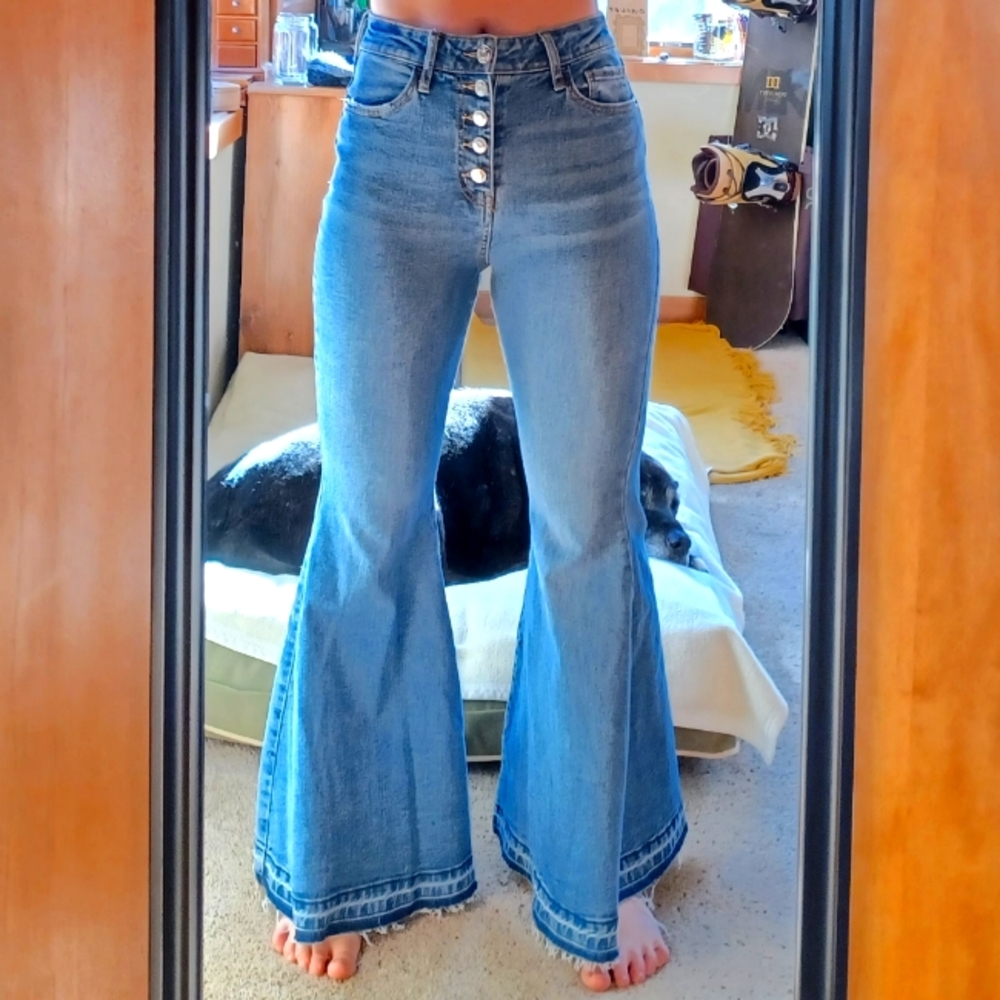 Wild fable highest rise extreme flare denim jeans, size 4